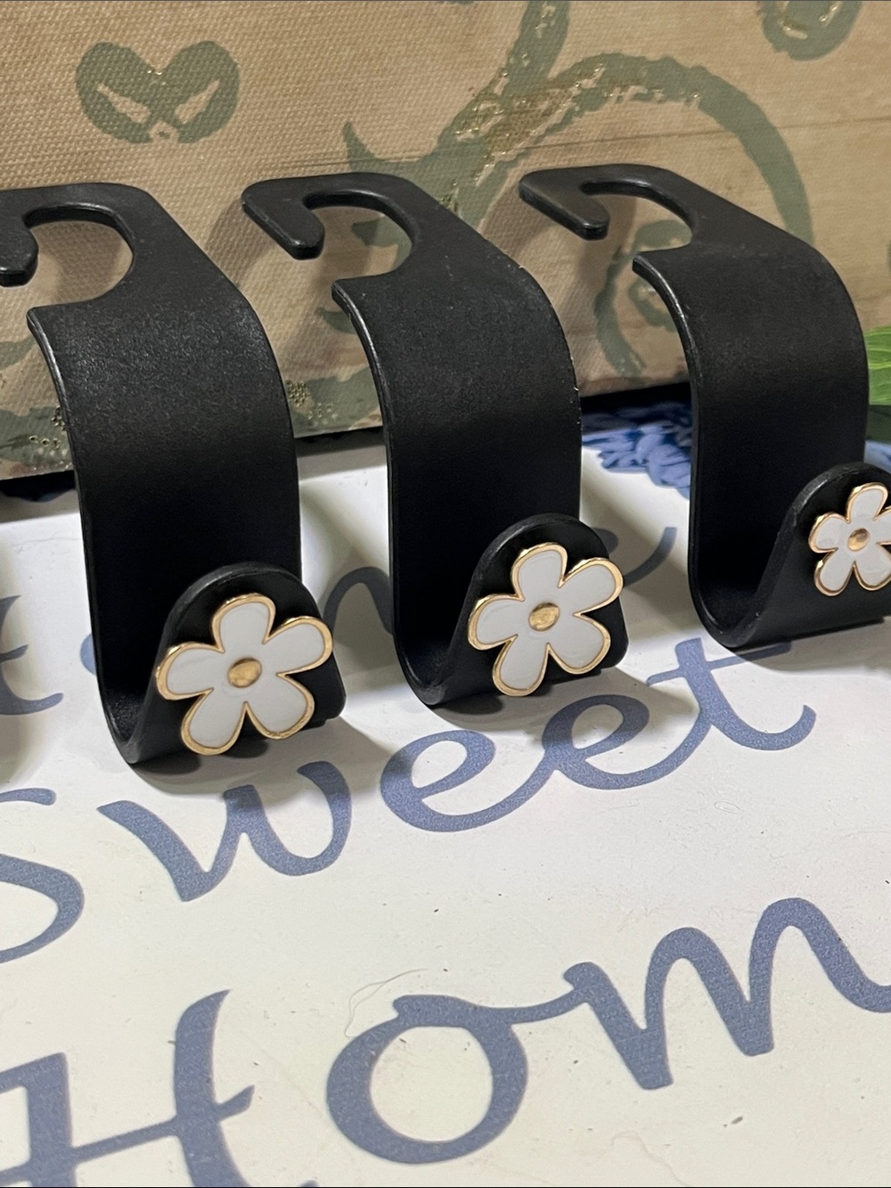 Black Handbag Hook with White Flower Accent - Picture 2 of 2